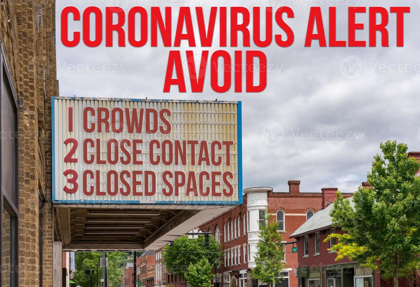 cartellone per cinema con evitare l'epidemia di coronavirus o covid-19 evitando la folla, i contatti ravvicinati e gli spazi chiusi foto