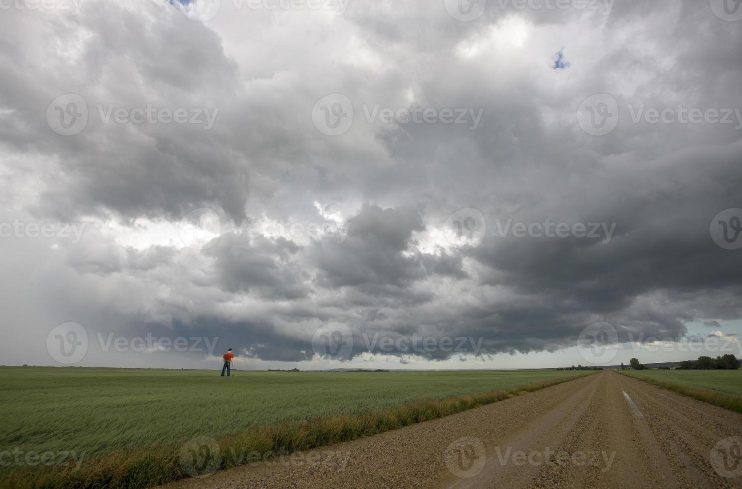 prateria nuvole temporalesche canada foto