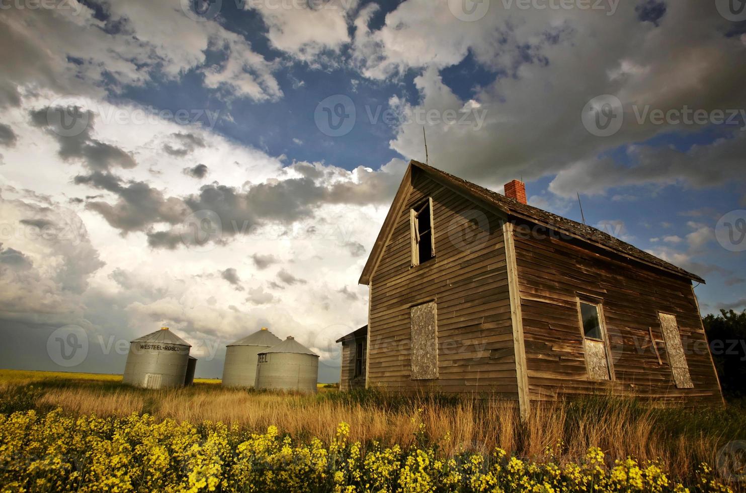 una vecchia fattoria del Saskatchewan foto