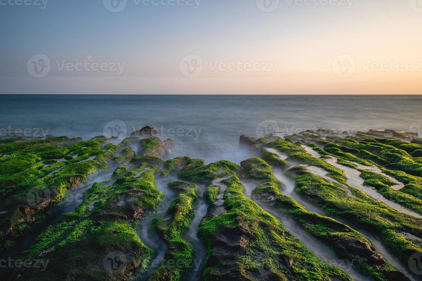 alba a laomei green reef, costa settentrionale foto