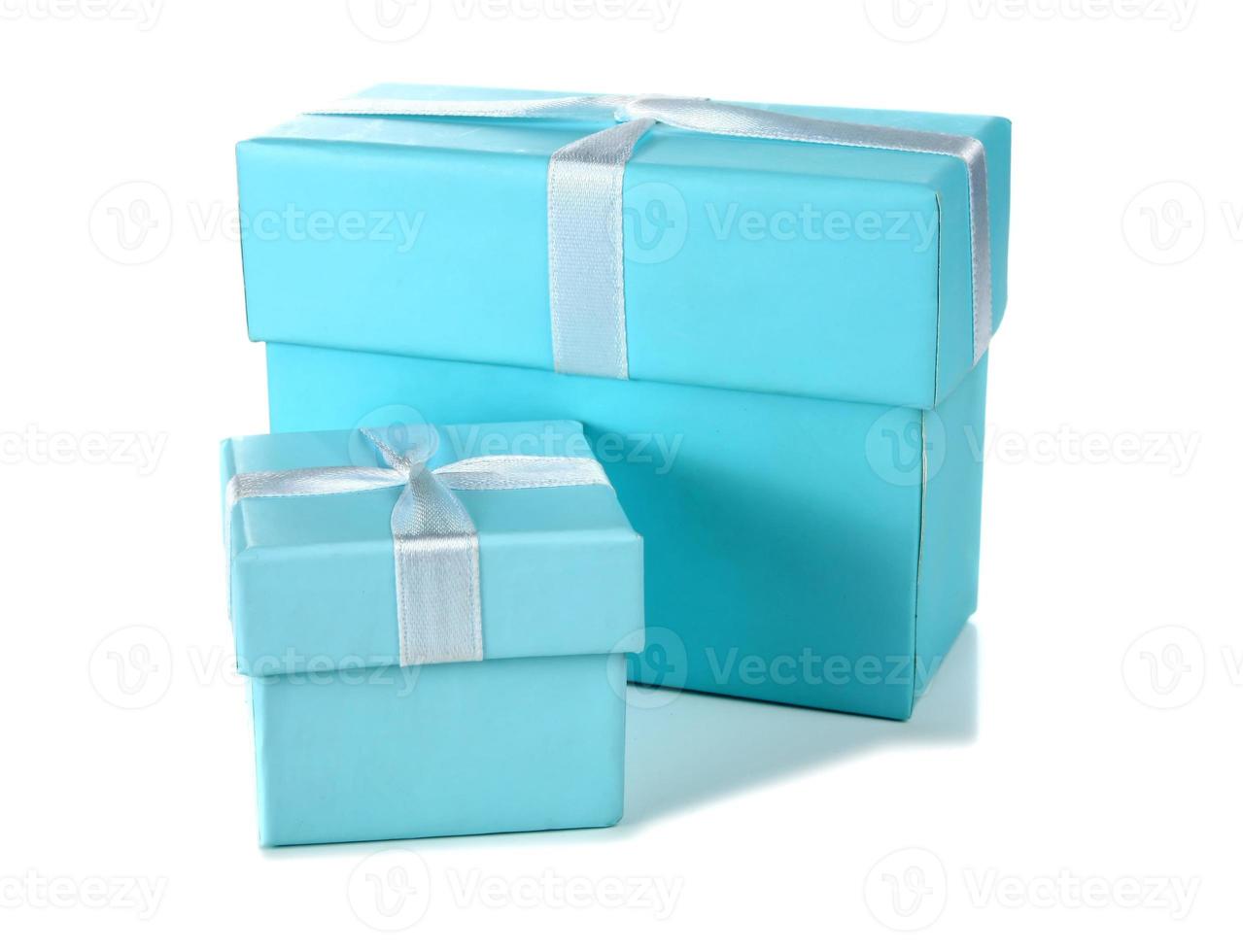 scatola blu grande e piccola foto