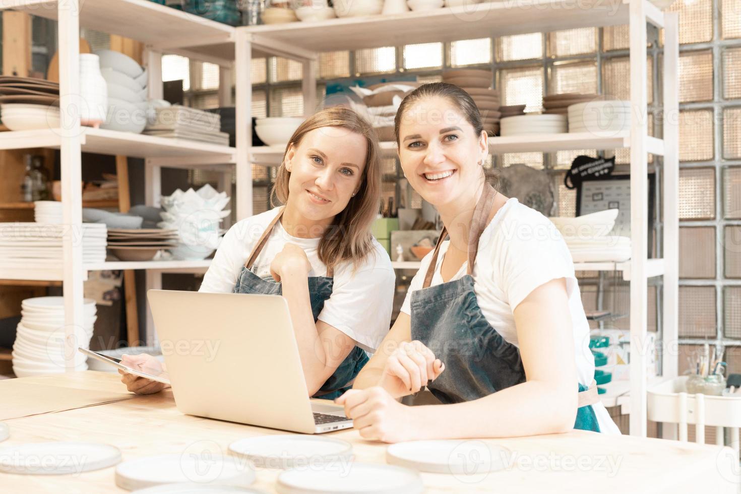 prodotto artigianale. guadagnare soldi extra, fare affari, trasformare gli hobby in lavoro. foto