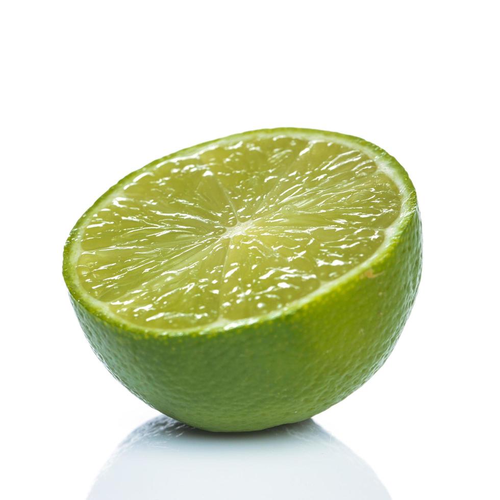 frutta fresca di lime foto