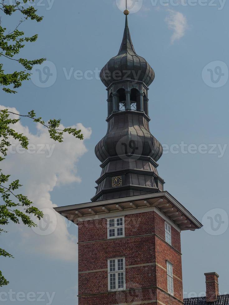 la città di Husum al mare del nord foto