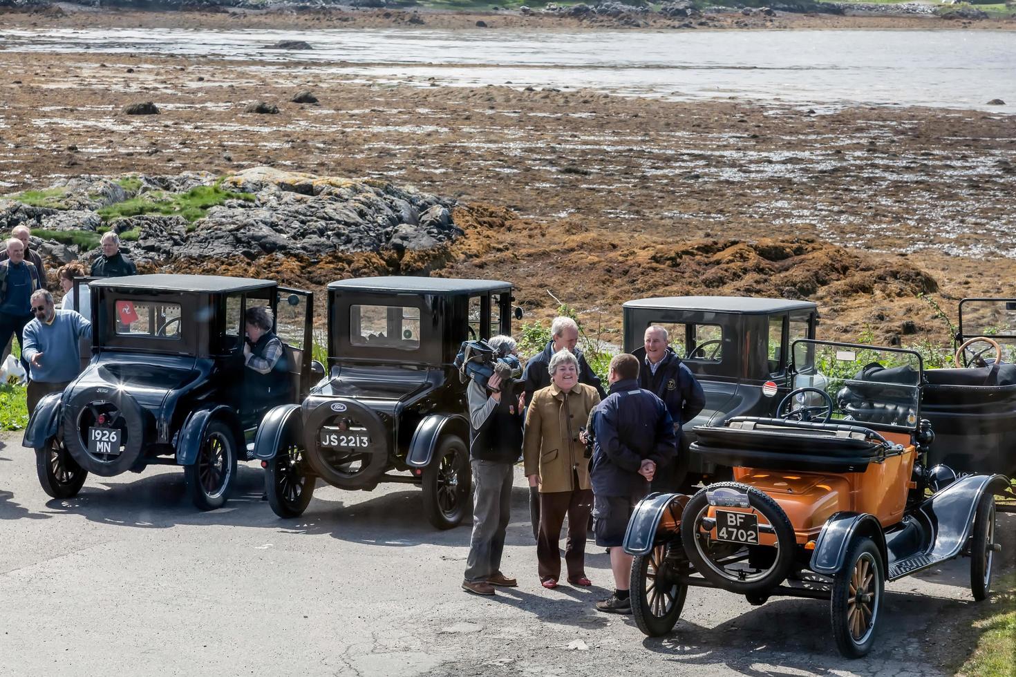 mallaig, Scozia, Regno Unito, 2011. proprietari di Ford T vintage intervistati per la tv foto