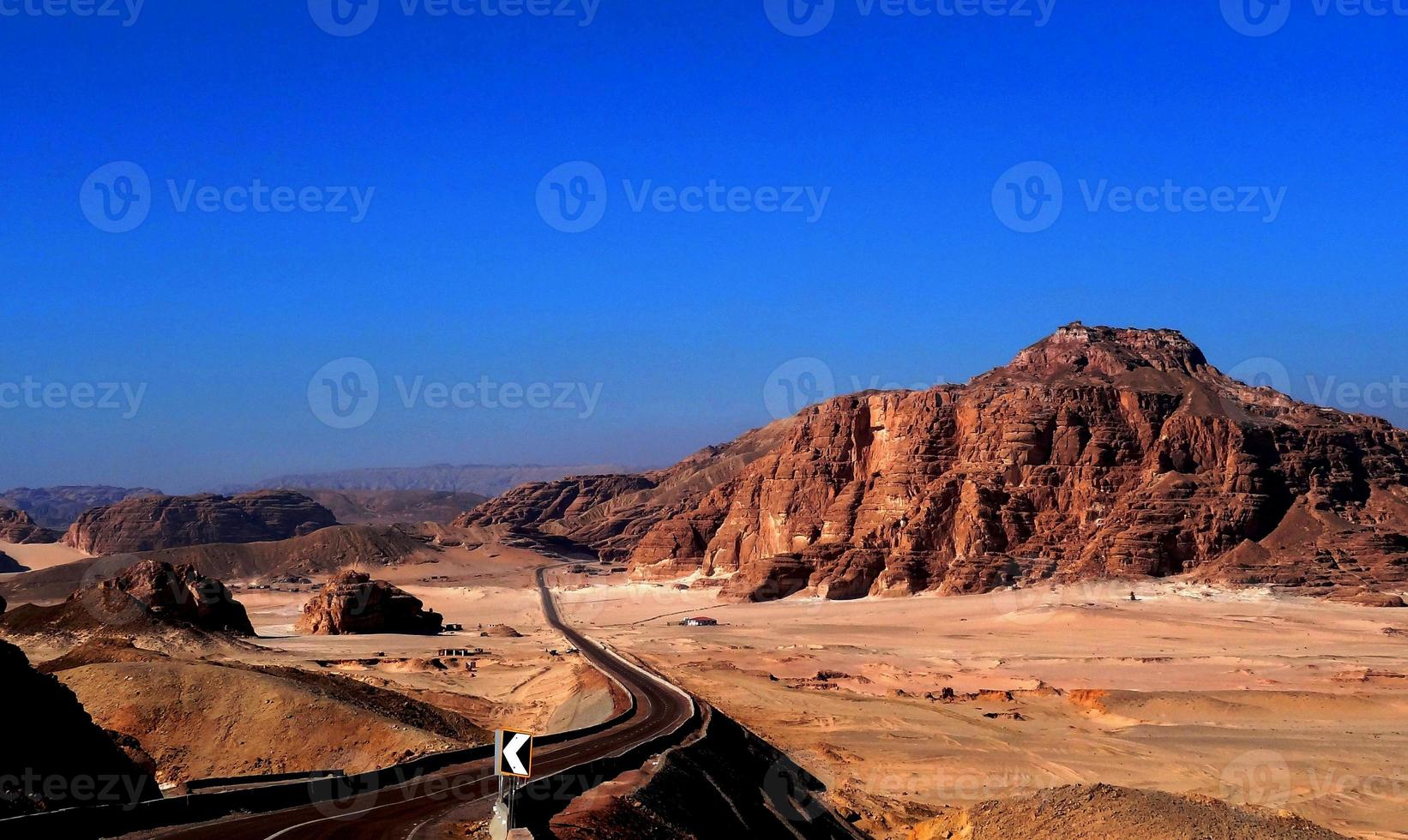 strada tortuosa nel monte Sinai foto