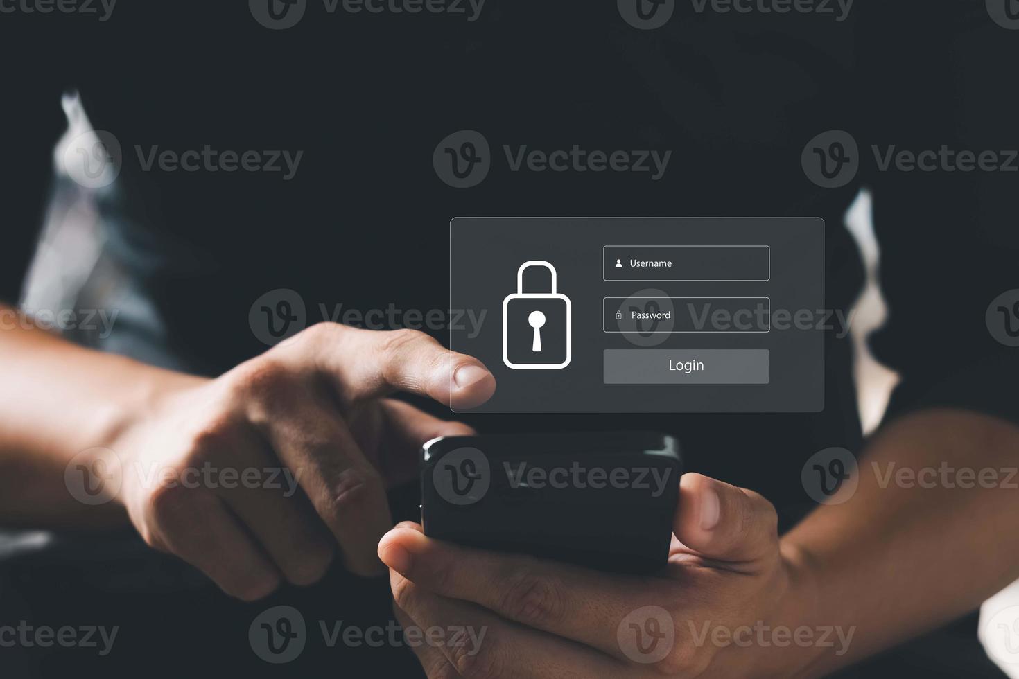 concetti di sicurezza informatica e privacy per proteggere i dati. icona del lucchetto e tecnologia di sicurezza della rete Internet. uomini d'affari che proteggono i dati personali su smartphone e interfacce virtuali. foto