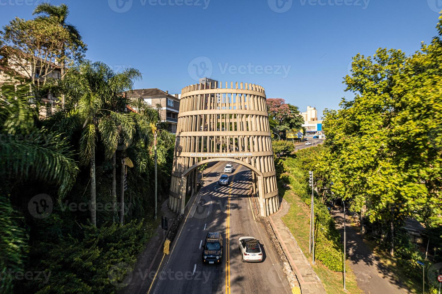 veduta aerea di bento goncalves, rio grande do sul, brasile. famosa città turistica nel sud del brasile. foto