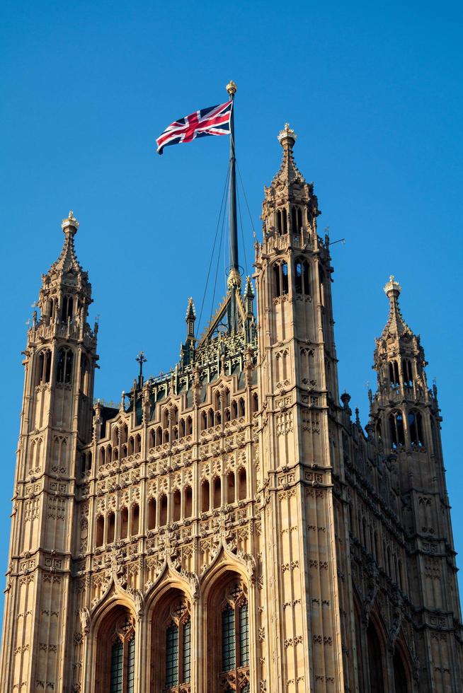 Londra, Regno Unito, 2016. vista delle soleggiate case del parlamento foto
