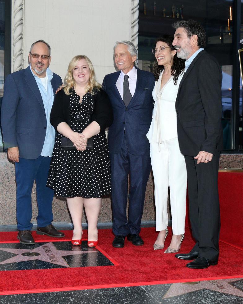 los angeles nov 6, al higgins, sarah baker, michael douglas, lisa edelstein, chuck lorre alla cerimonia della stella di michael douglas sulla hollywood walk of fame il 6 novembre 2018 a los angeles, ca foto