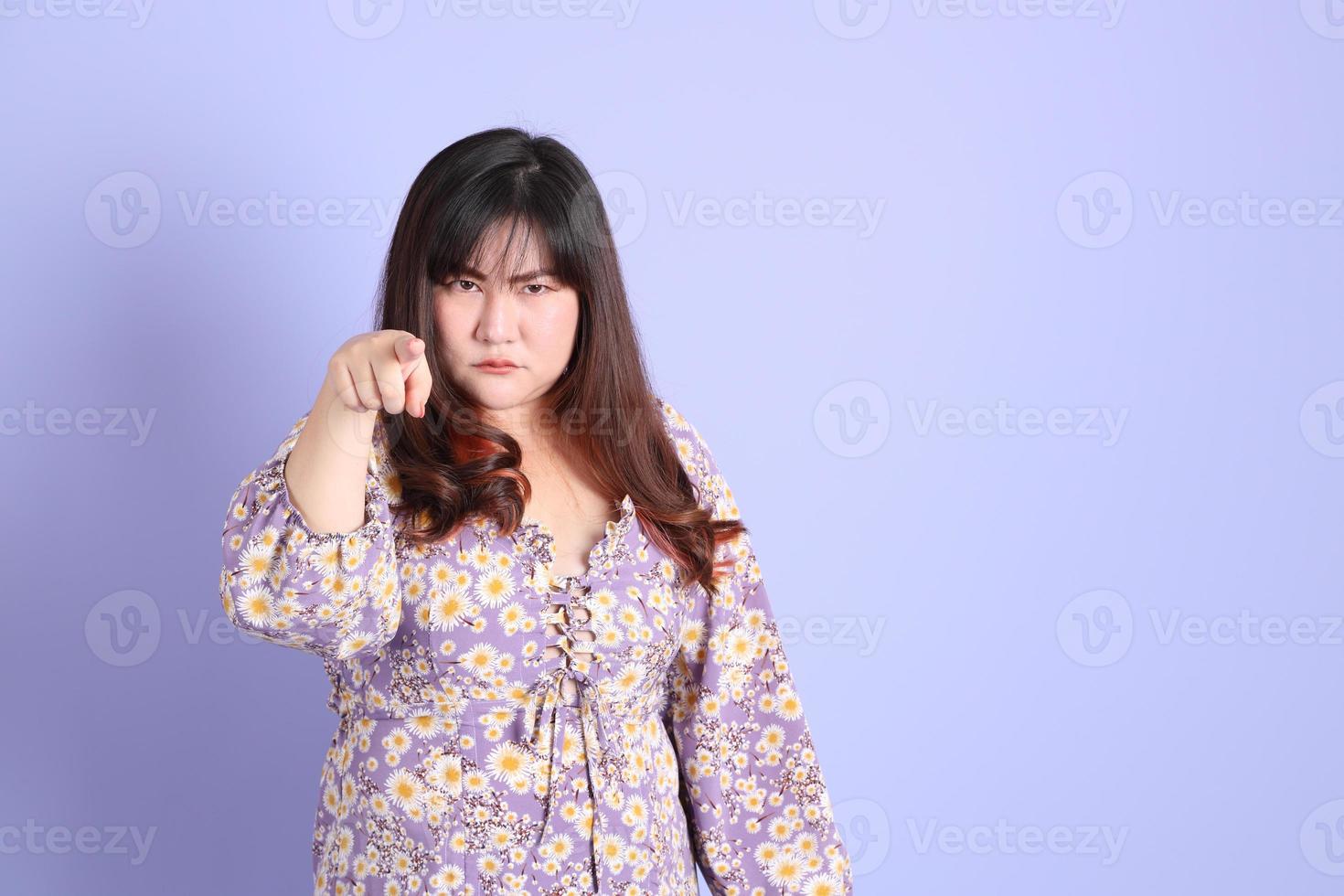 donna asiatica paffuta foto