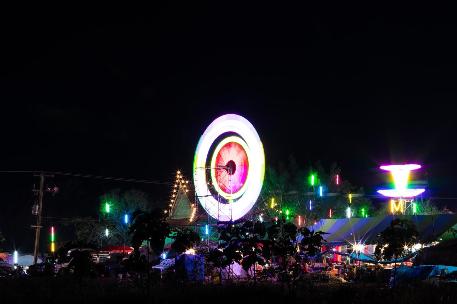 bella illuminazione nel festival. foto