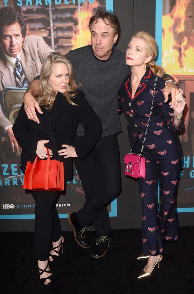 los angeles, 14 marzo - beverly dangelo, kevin nealon, susan yeagley alla premiere di the zen diaries of garry shandling ad avalon il 14 marzo 2018 a los angeles, ca foto