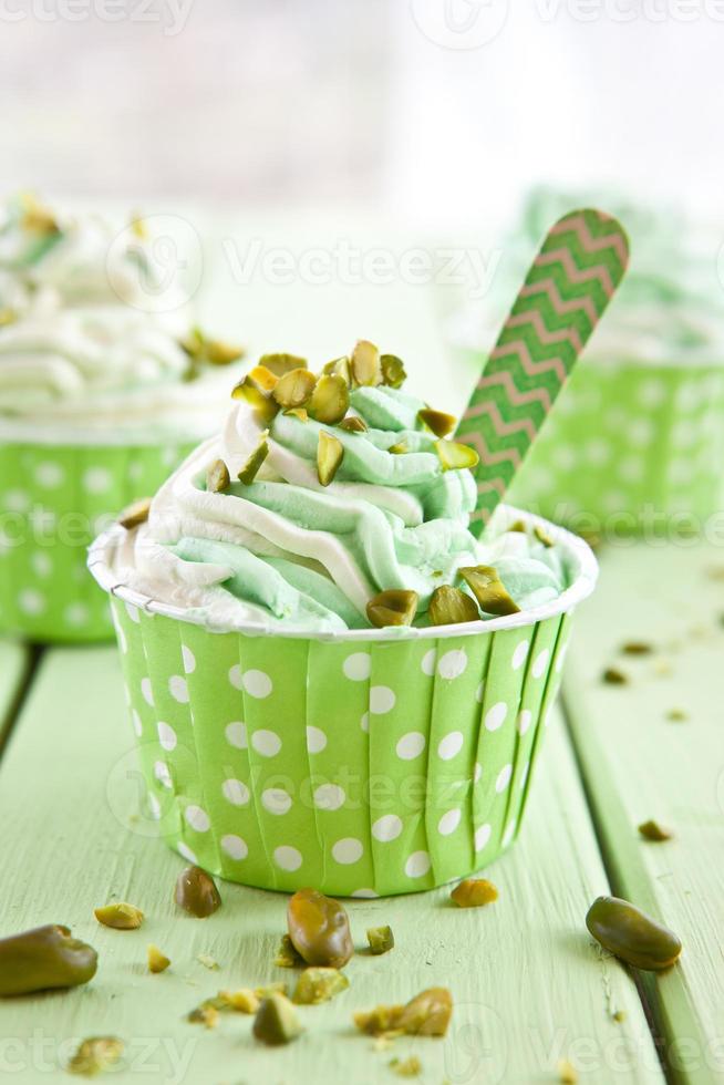 yogurt gelato al pistacchio fresco foto