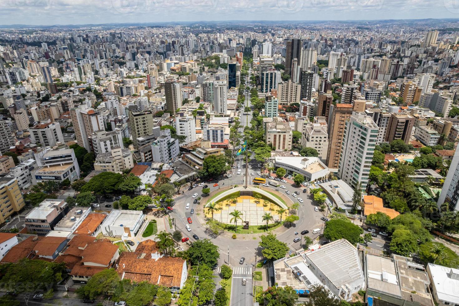 veduta aerea della città di belo horizonte, a minas gerais, brasile. foto