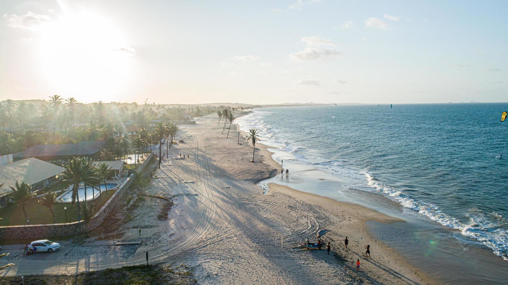 cumbuco, ceara, brasile, settembre 2019 - giornata di sole sulla spiaggia di cumbuco foto