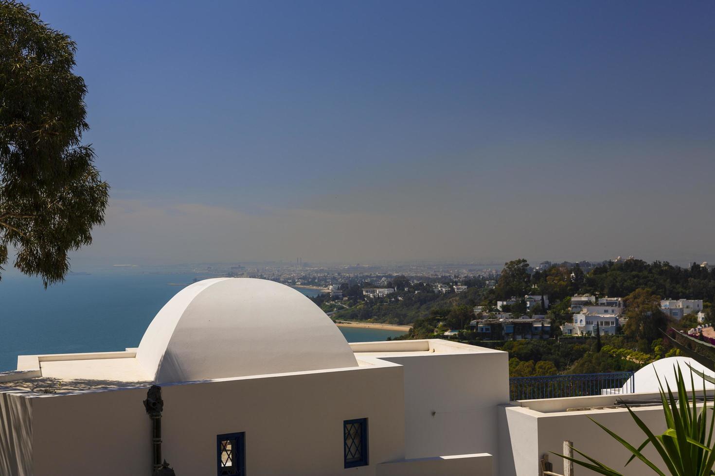 antica città araba in tunisia - detto sidi bu foto