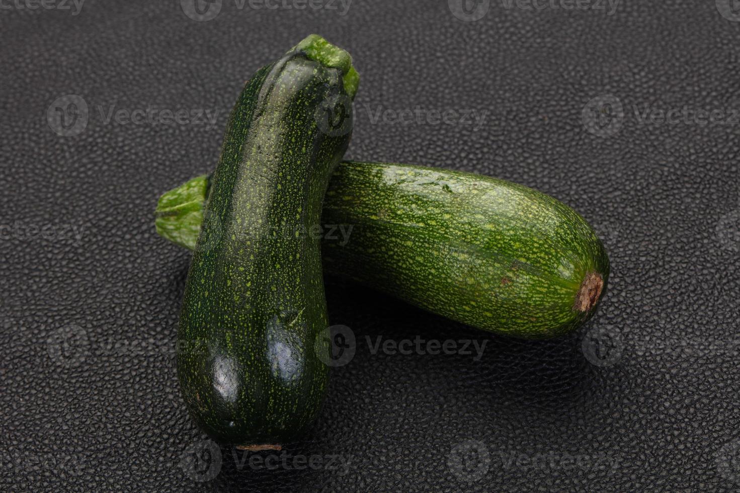 zucchine mature crude foto