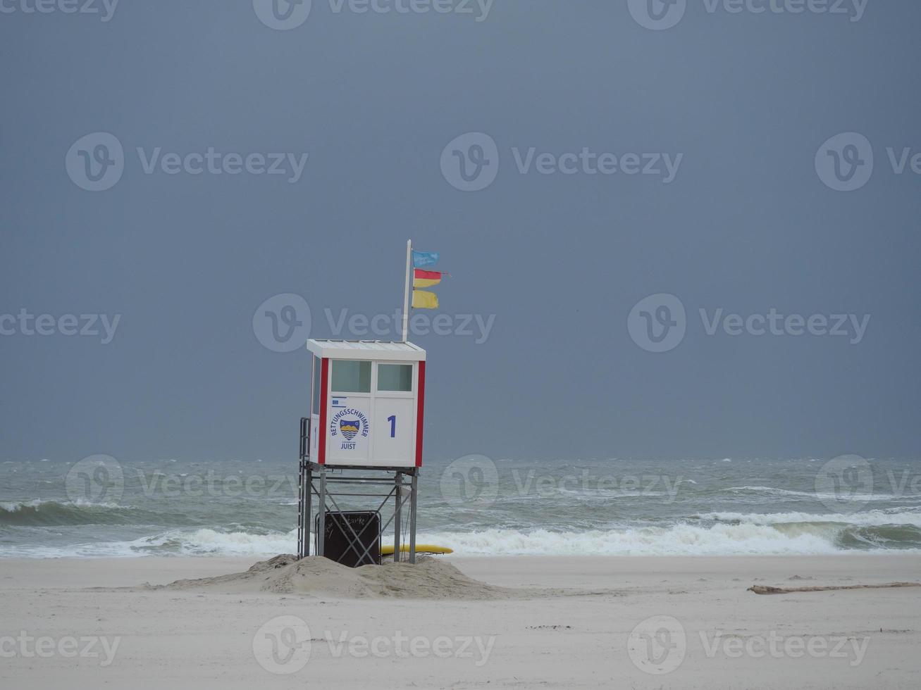 cravatta estiva presso la spiaggia di juist foto