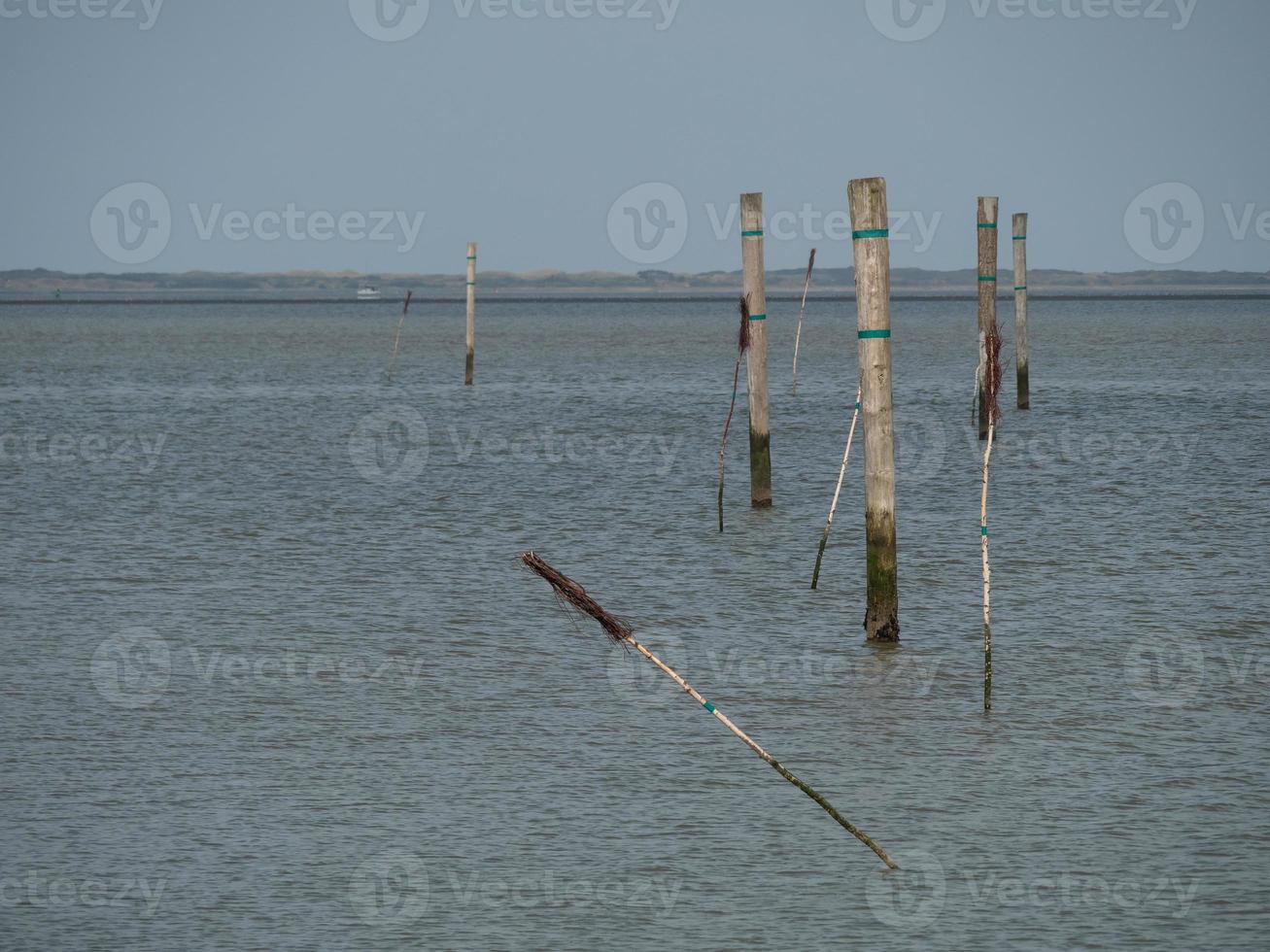 dornumersiel sulla costa tedesca del mare del nord foto