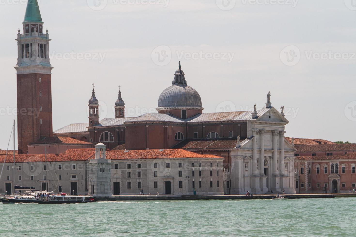 vista dell'isola di san giorgio, venezia, italia foto