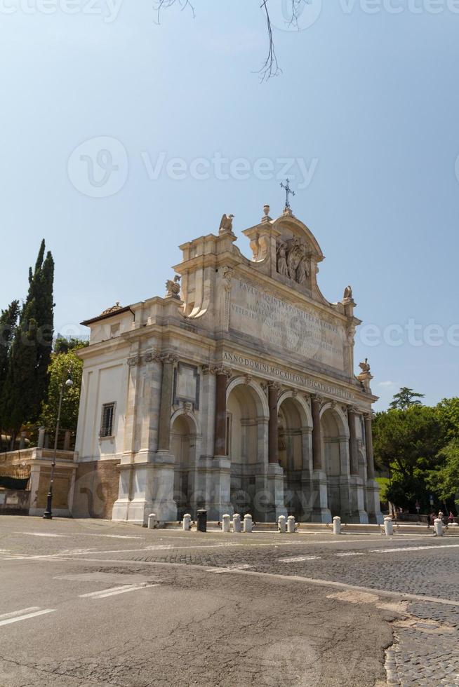 grande chiesa nel centro di roma, italia. foto