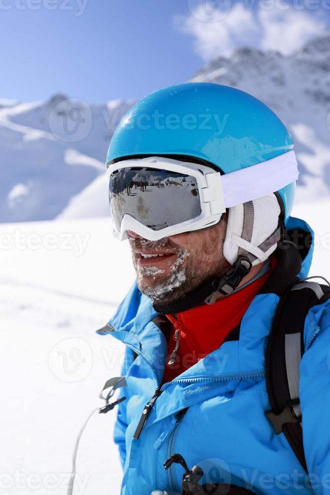 sciatore, sci, sport invernali. foto