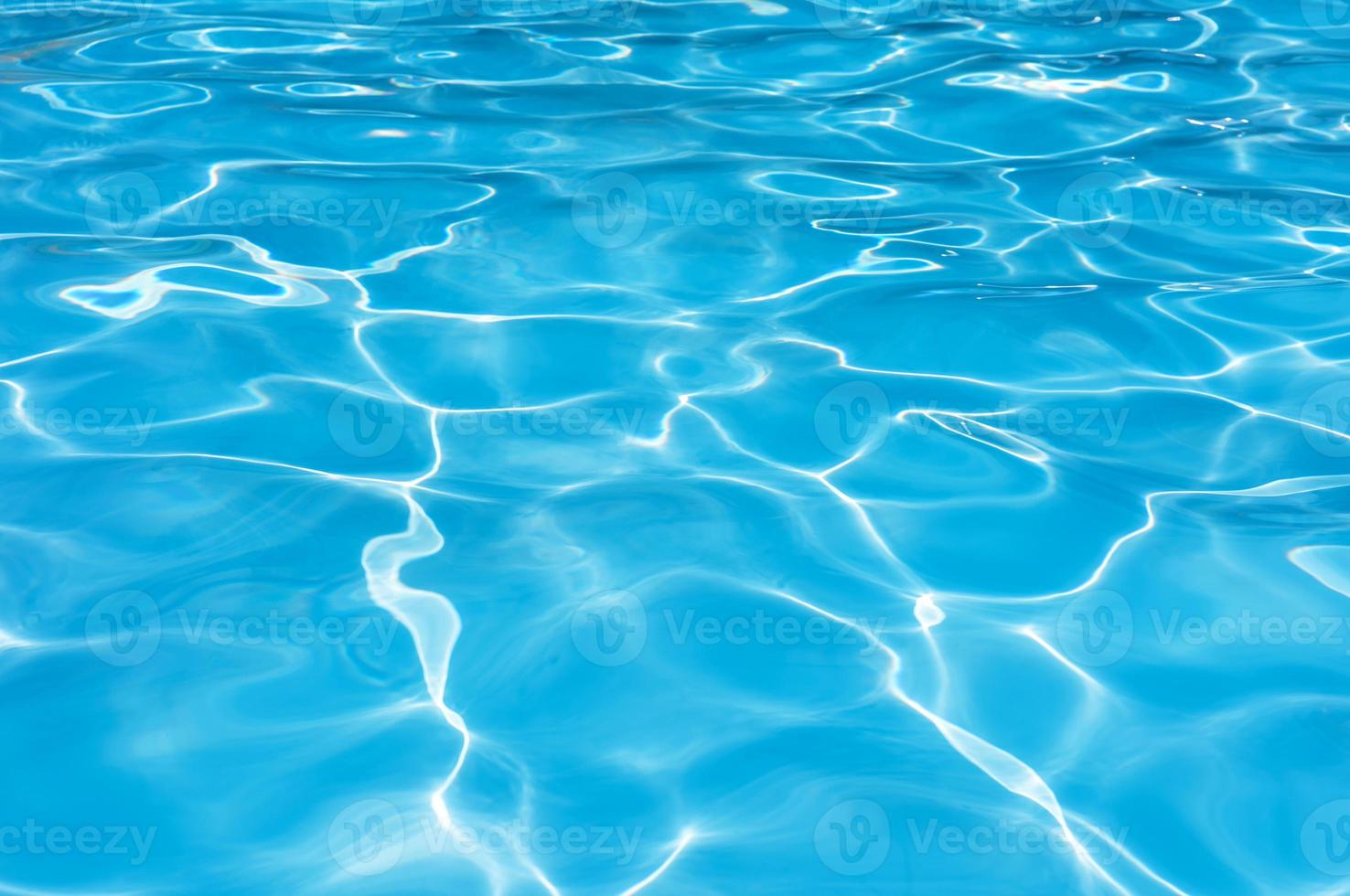 acqua blu increspato sfondo in piscina foto