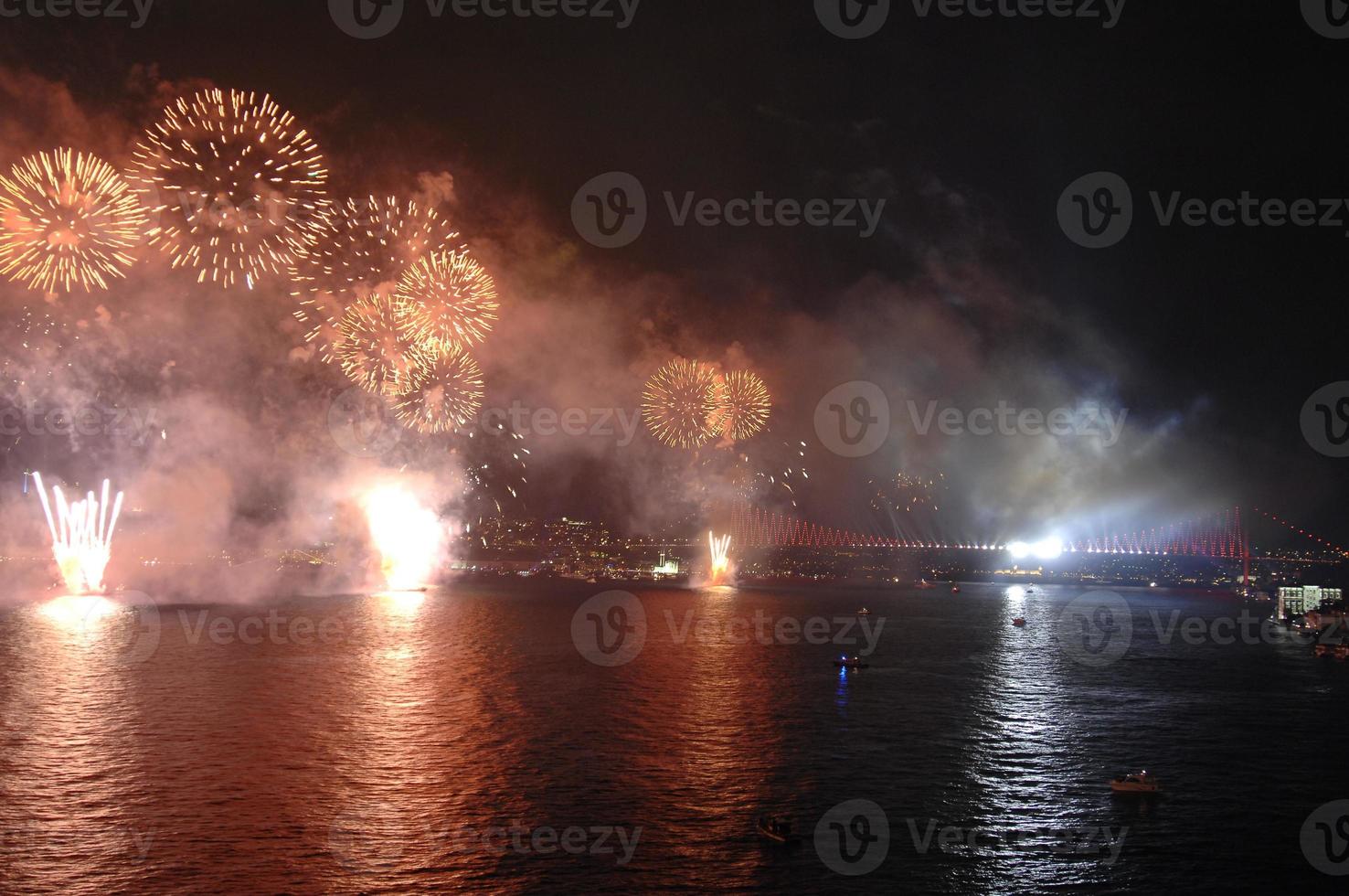 nuovi anni, fuochi d'artificio, Istanbul foto