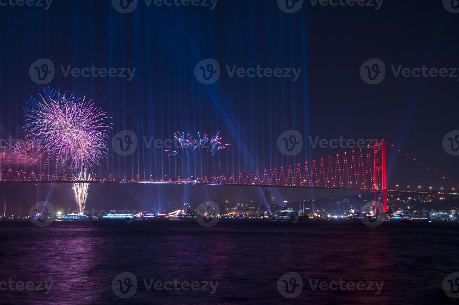 celebrazione con fuochi d'artificio. Istambul, Turchia foto