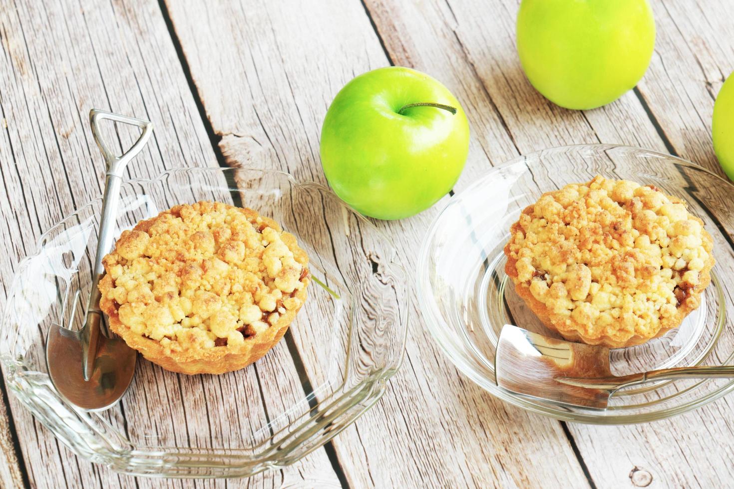 crostata con crumble di mele dolce e deliziosa foto