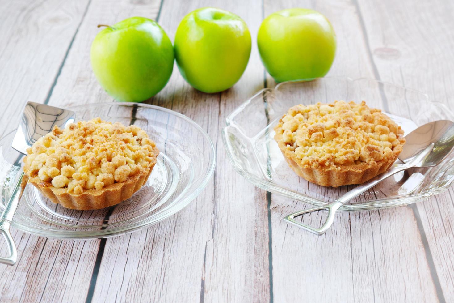 crostata con crumble di mele dolce e deliziosa foto