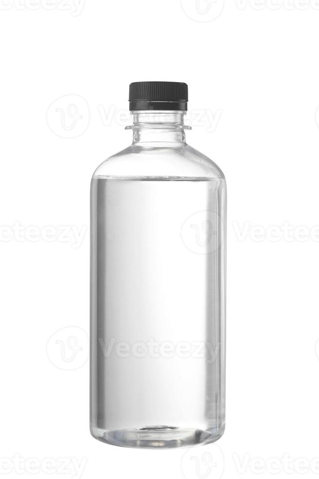 bottiglia di plastica trasparente con liquido su sfondo bianco foto