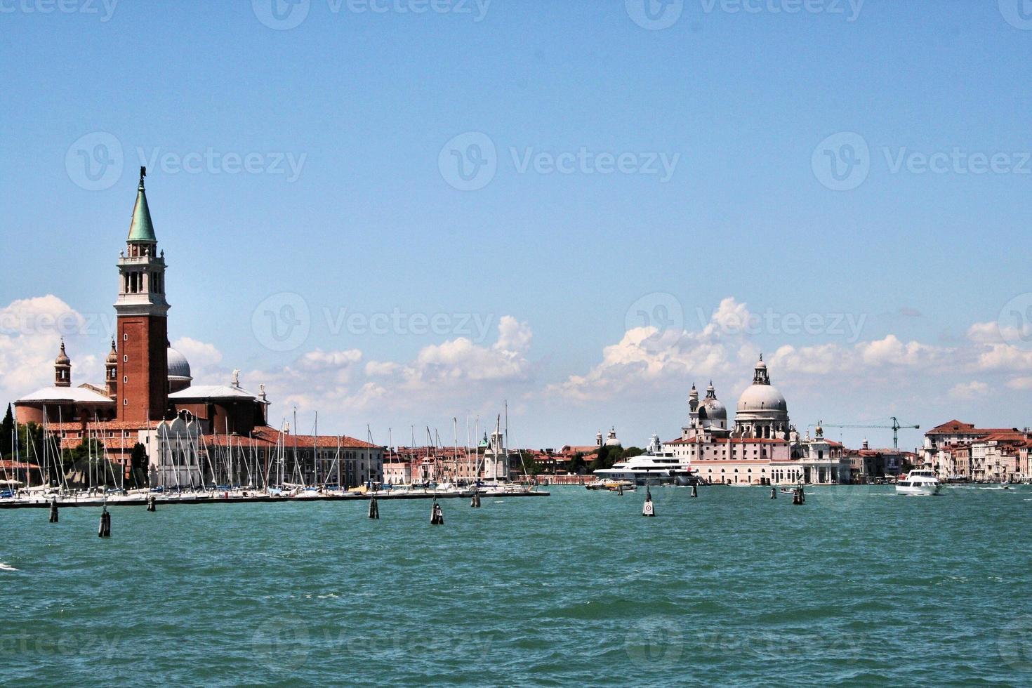 una vista del Canal Grande a Venezia foto