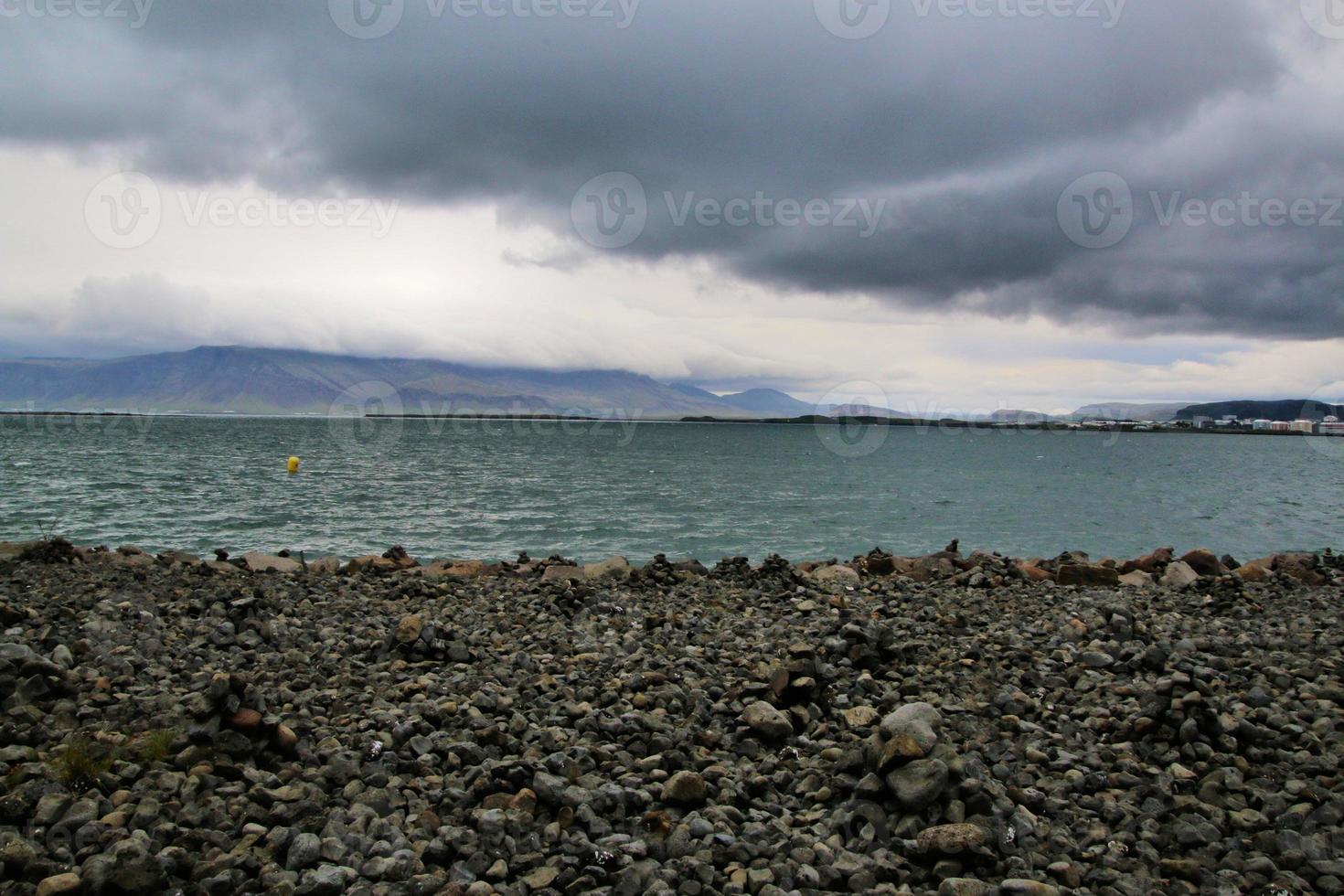 una vista dell'Islanda vicino a Reykjavik foto