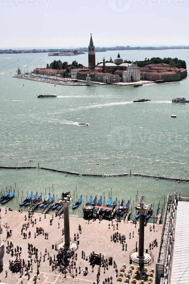 una veduta aerea di venezia in italia foto