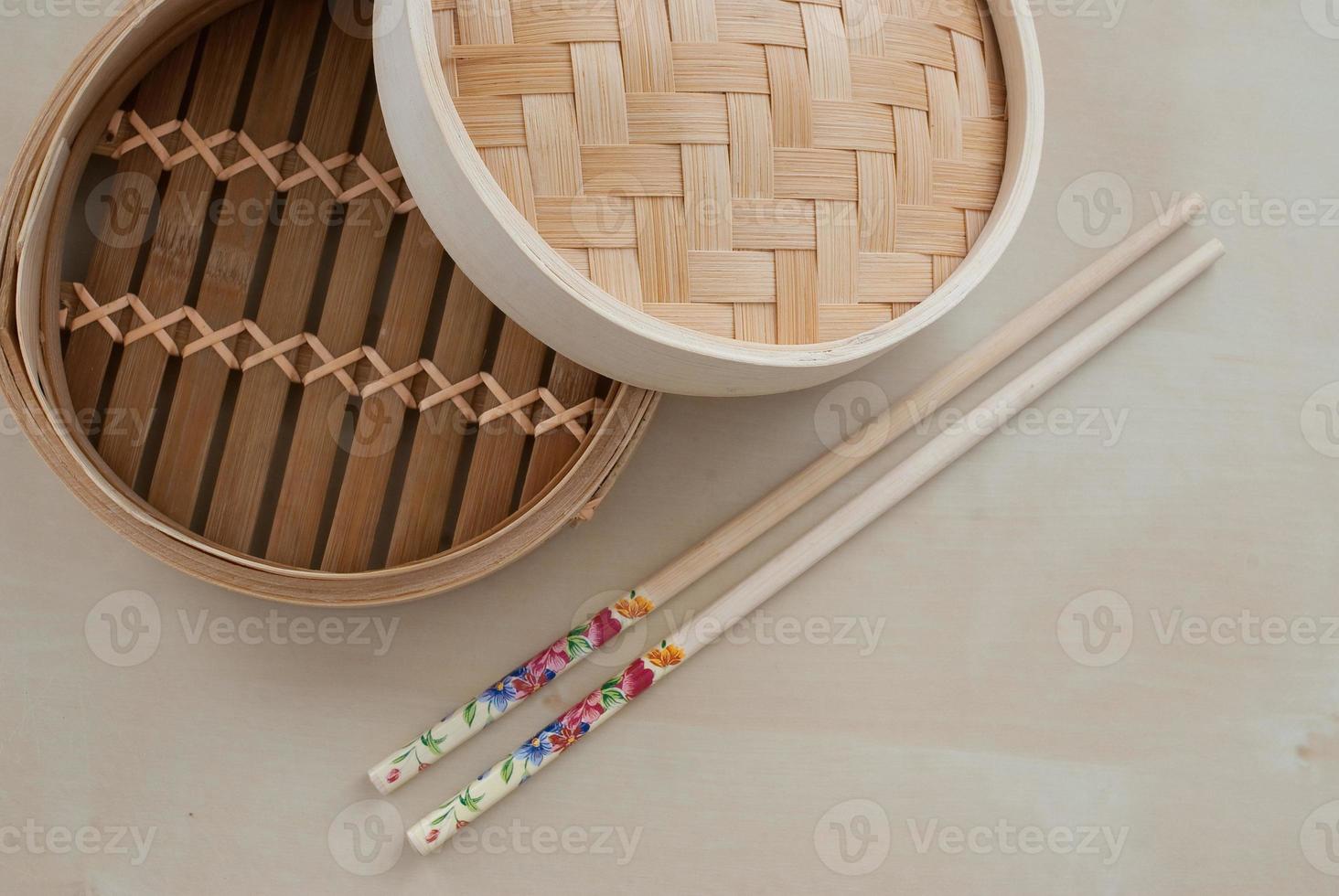 piroscafo di bambù tradizionale foto