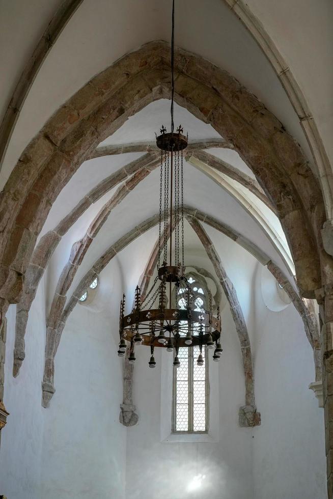 vista interna chiesa fortificata in prejmer transilvania romania il 20 settembre 2018 foto