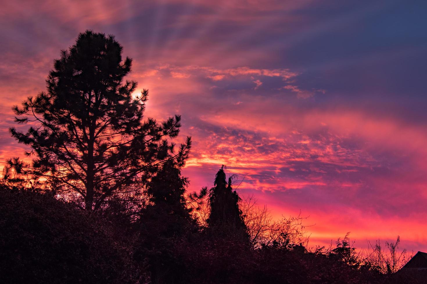 tramonto colorato su East grinstead foto