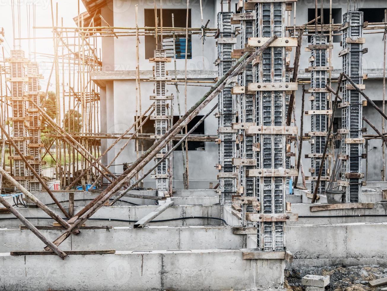 costruzione residenziale nuova casa in corso in cantiere foto