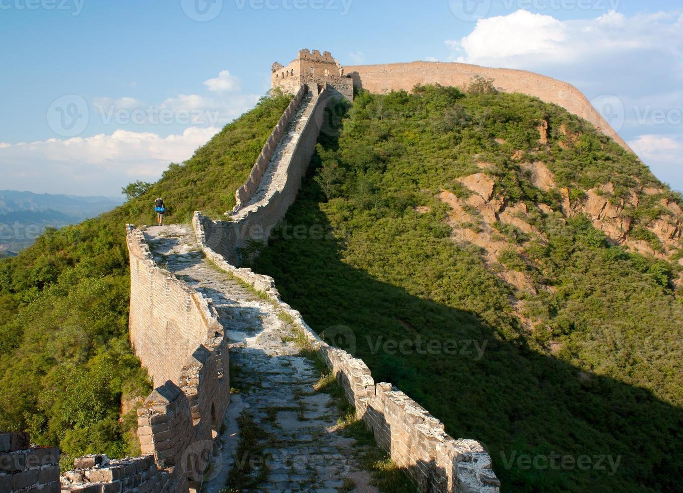 vista della grande muraglia cinese situata nella provincia di hebei foto
