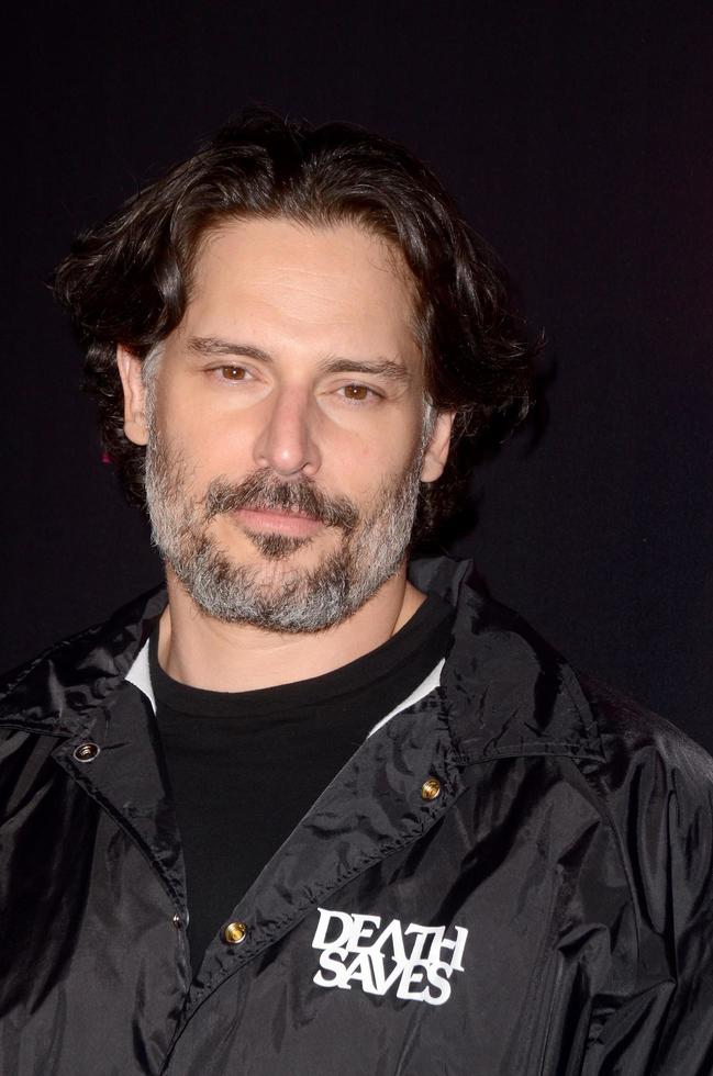 los angeles 11 settembre - joe manganiello alla proiezione speciale di mandy los angeles al teatro egiziano l'11 settembre 2018 a los angeles, ca foto