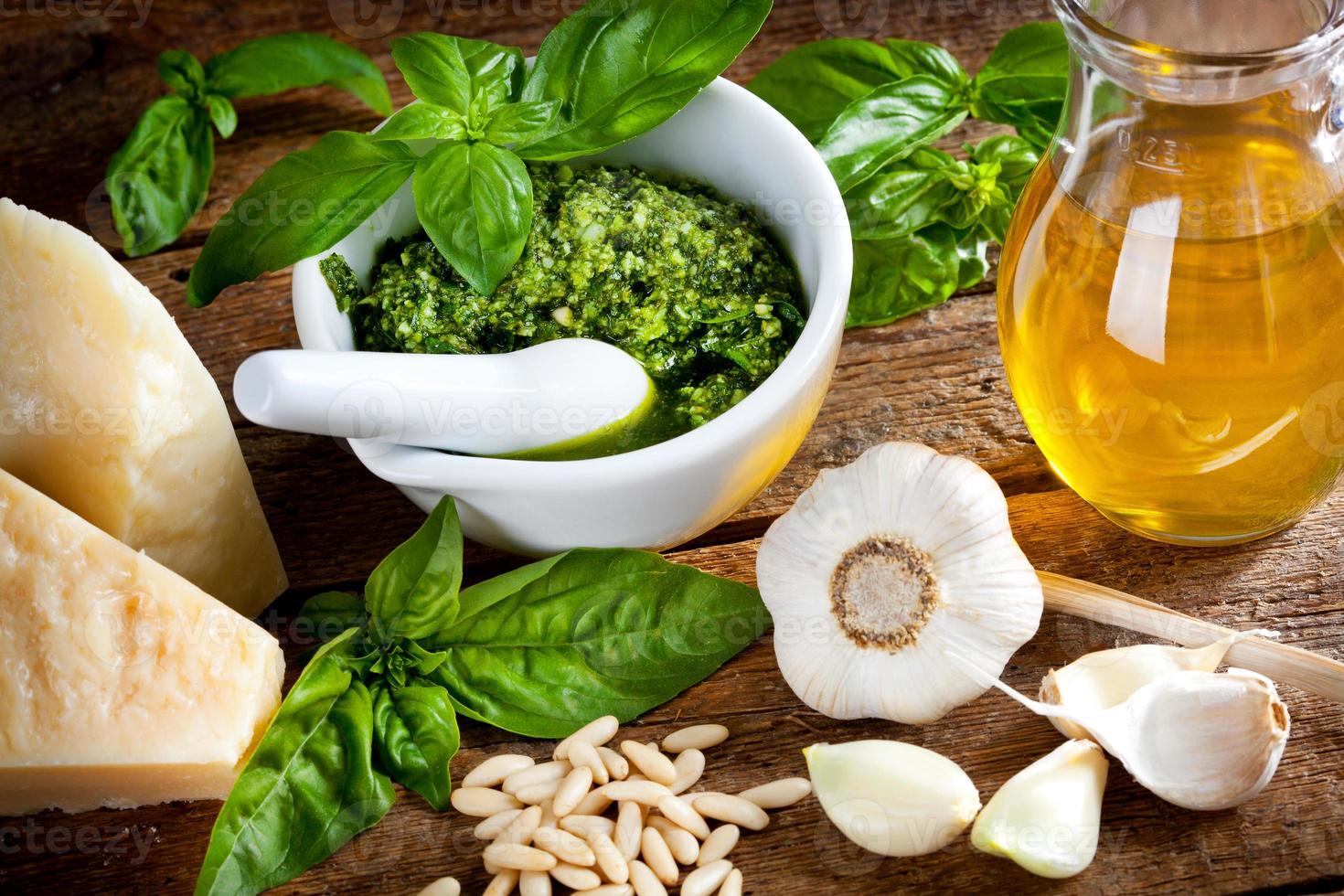 ingredienti per il pesto. foto