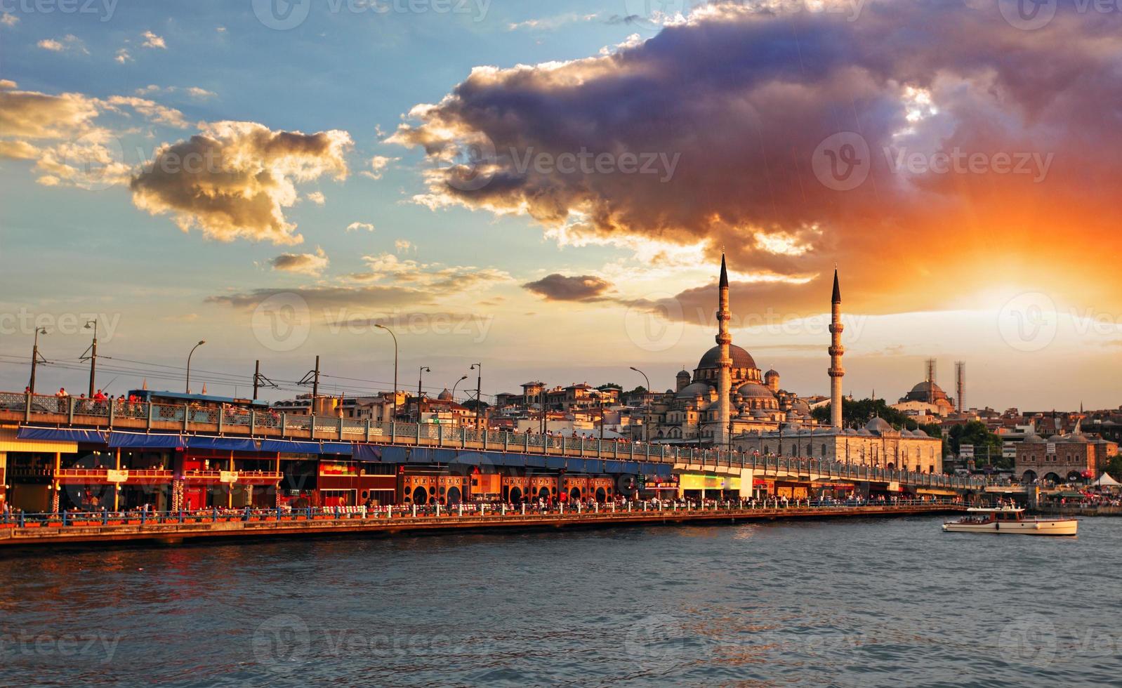 Istanbul al tramonto foto