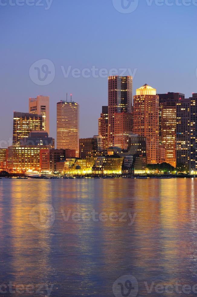 skyline del centro di Boston al tramonto foto