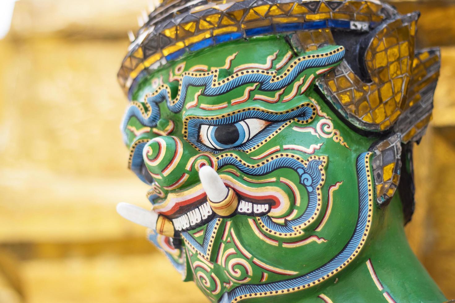 arte e sculture statue giganti della thailandia, faccia ravvicinata foto