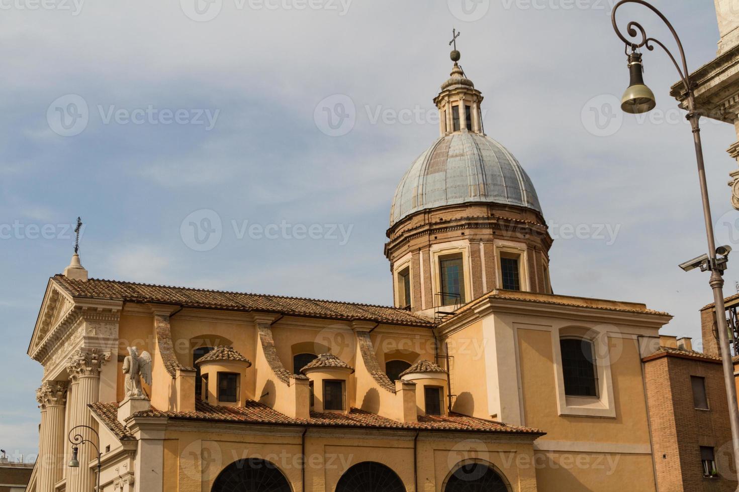 grande chiesa nel centro di roma, italia. foto