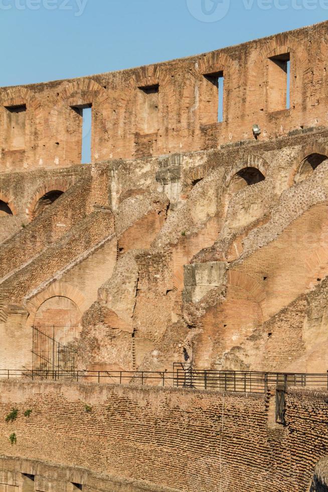 Colosseo a Roma, Italia foto