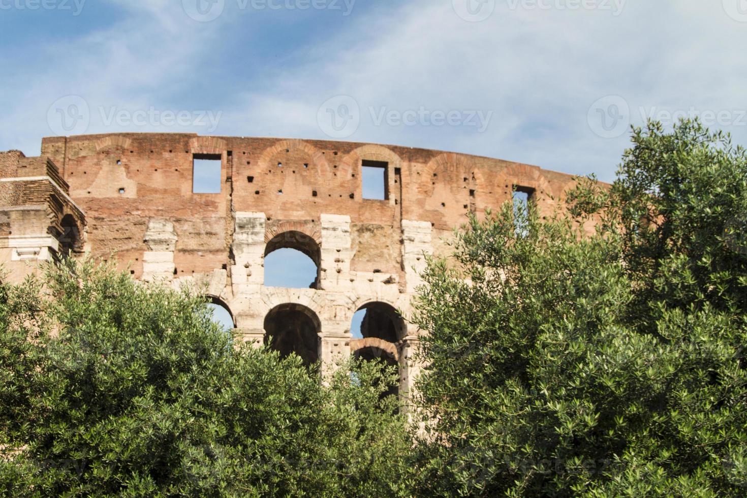 il colosseo di roma, italia foto