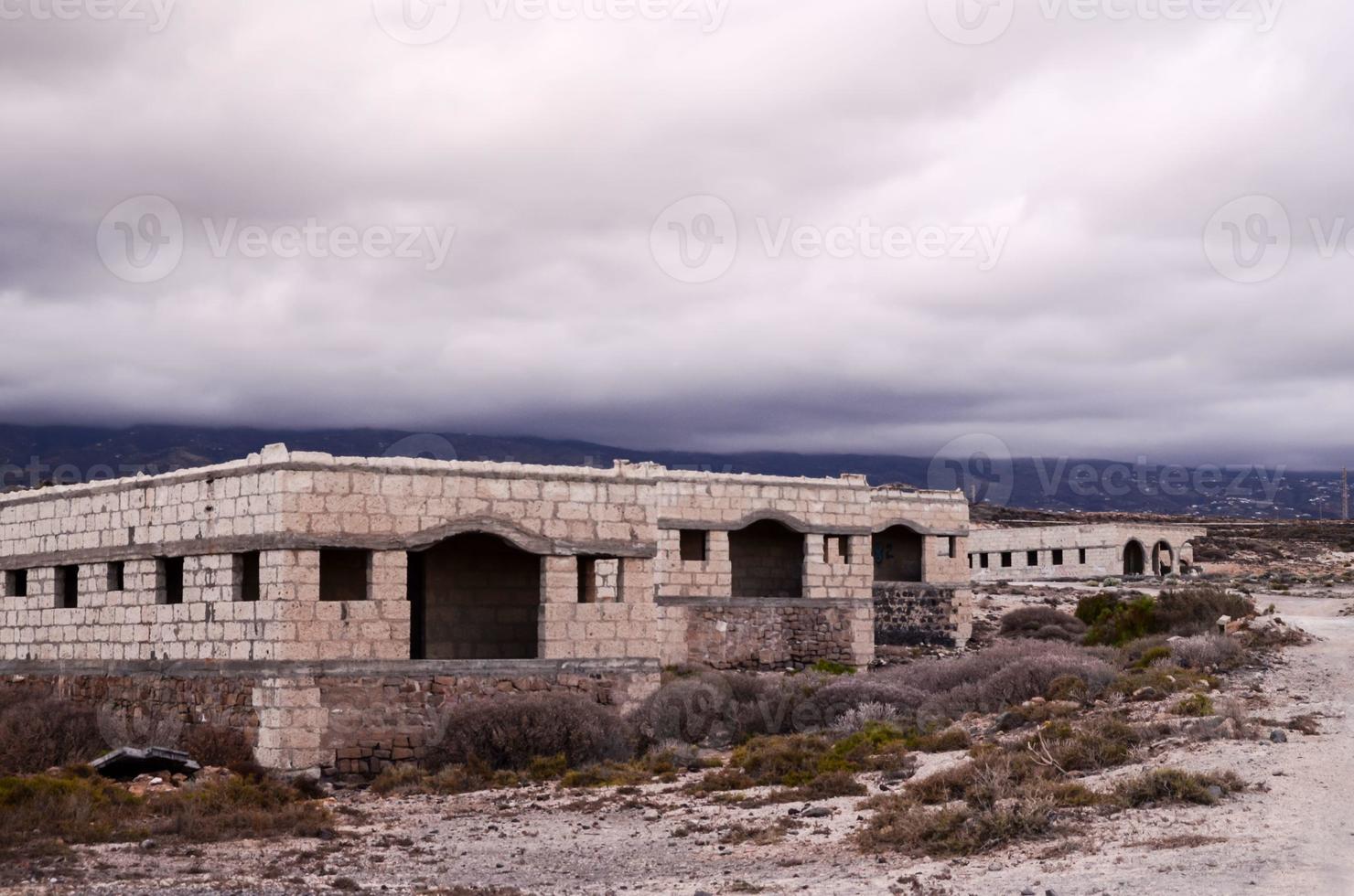 edifici abbandonati di una base militare foto